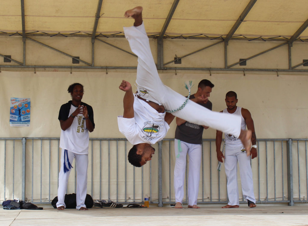 Démonstration à Escalquens de capoeira, salto