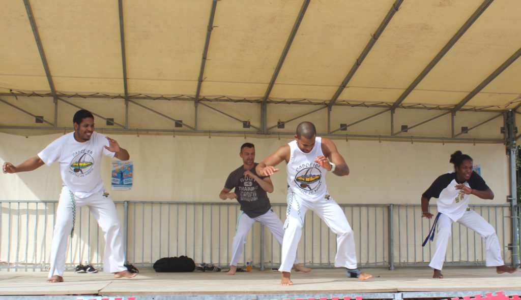 Démonstration à Escalquens de capoeira